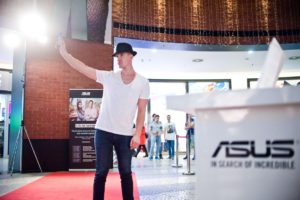 Asus-2015_Road-show-Chodov_23-300x200 Asus-2015_Road show Chodov_23