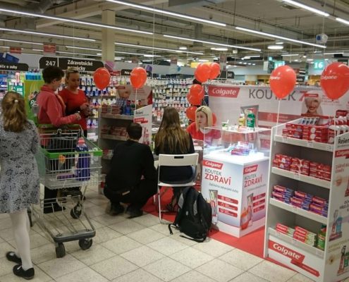 Colgate-2016_Globus-kampan_12-495x400 Colgate promo akce 2016